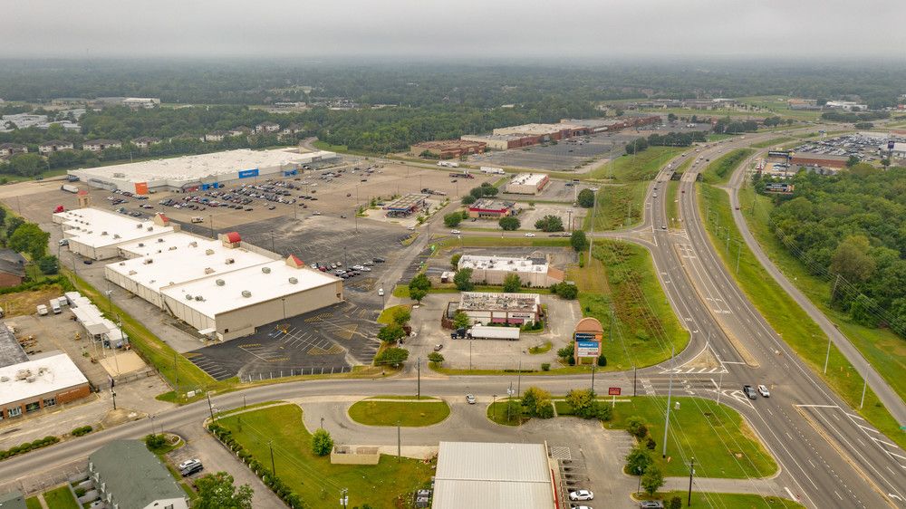 Montgomery Commons: 3801 Eastern Blvd, Montgomery, AL 36116